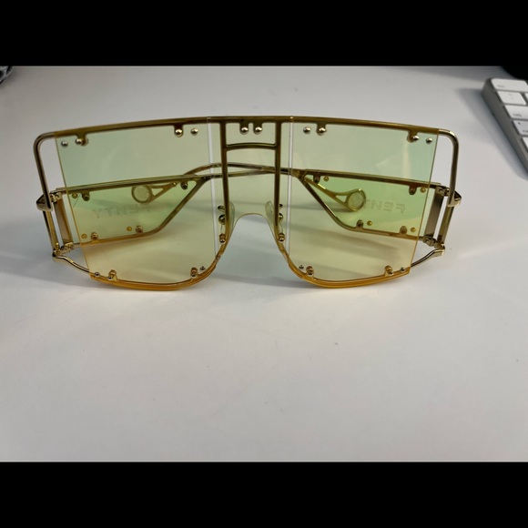 Fenty yellow sunglasses - Picture 9 of 13